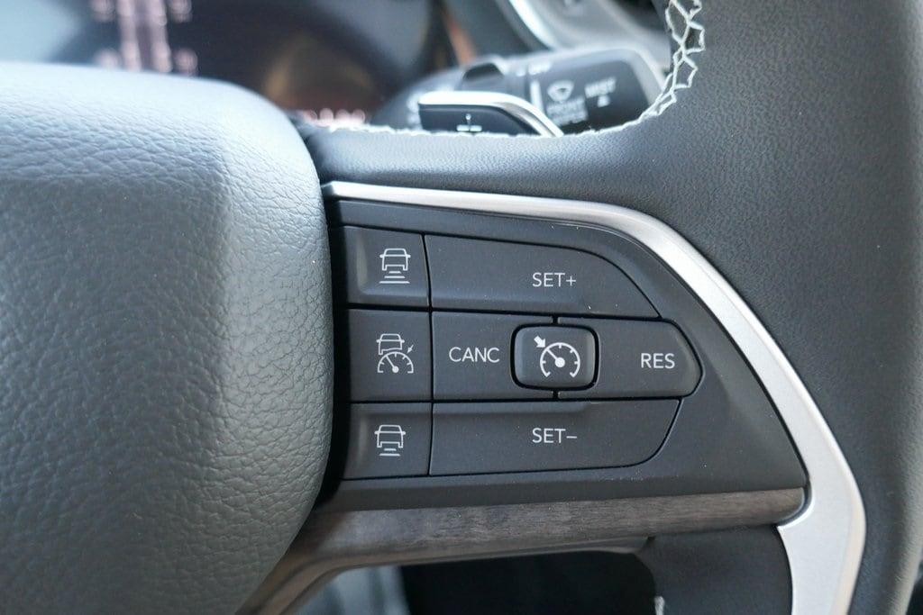 new 2025 Jeep Grand Cherokee car, priced at $52,187