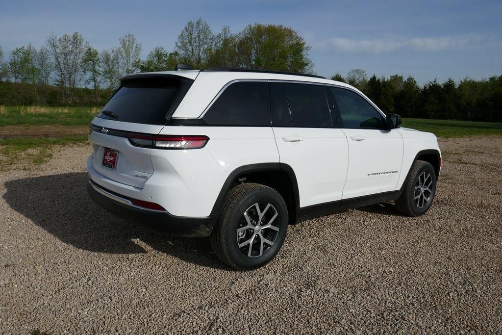 new 2025 Jeep Grand Cherokee car, priced at $44,354