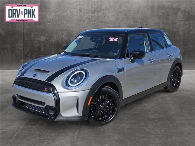 used 2024 MINI Hardtop car, priced at $26,294