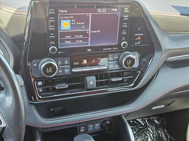 used 2022 Toyota Highlander car, priced at $34,991