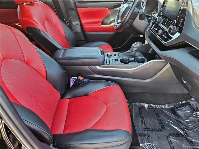 used 2022 Toyota Highlander car, priced at $34,991