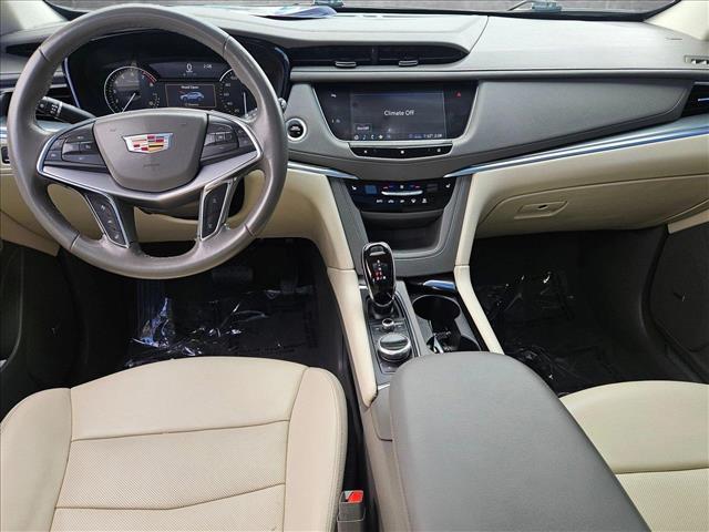 used 2020 Cadillac XT5 car, priced at $26,749