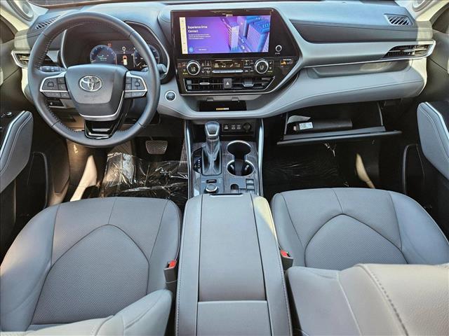 used 2024 Toyota Highlander car, priced at $47,493