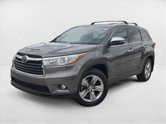 used 2015 Toyota Highlander car, priced at $14,592