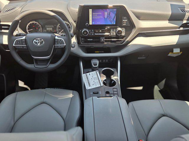 new 2025 Toyota Highlander car, priced at $46,907