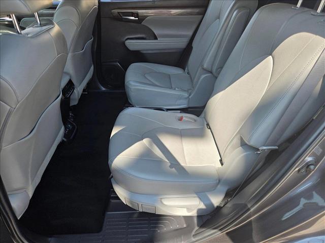 used 2022 Toyota Highlander car, priced at $38,782