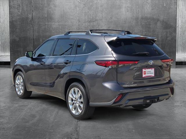 used 2022 Toyota Highlander car, priced at $38,782