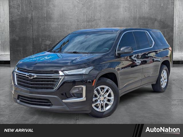 used 2022 Chevrolet Traverse car, priced at $27,491