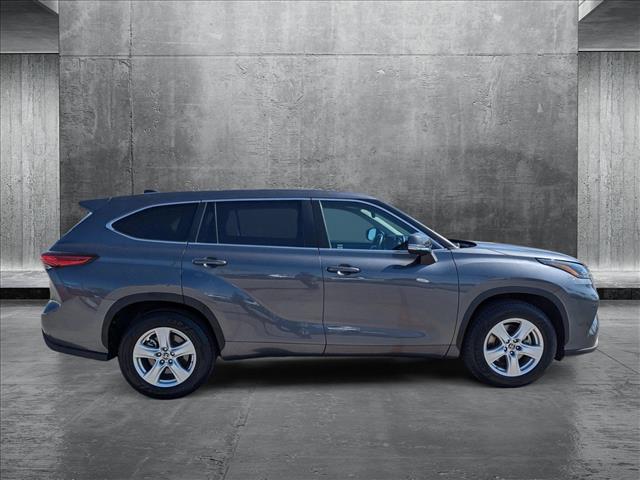 used 2023 Toyota Highlander car, priced at $31,949