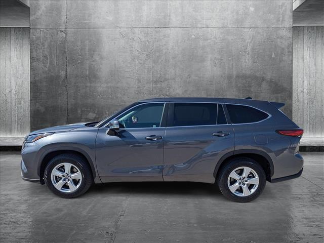 used 2023 Toyota Highlander car, priced at $31,949