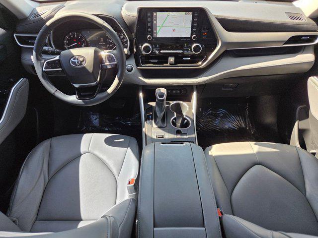 used 2021 Toyota Highlander car, priced at $32,991