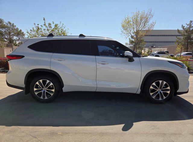 used 2021 Toyota Highlander car, priced at $32,991