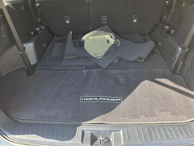 used 2024 Toyota Highlander car, priced at $40,284