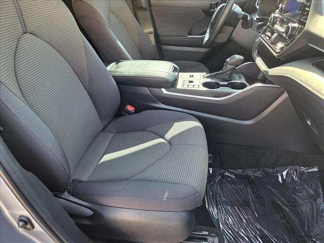 used 2024 Toyota Highlander car, priced at $41,791