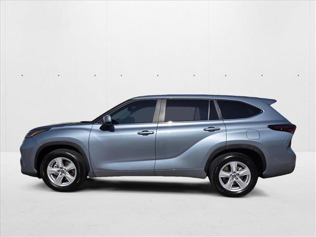 used 2024 Toyota Highlander car, priced at $40,284
