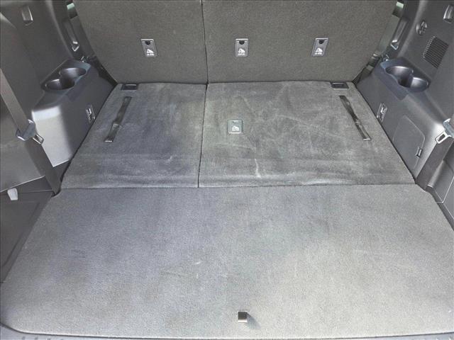 used 2024 Toyota Highlander car, priced at $40,992