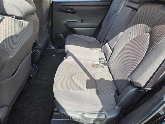 used 2024 Toyota Highlander car, priced at $40,992