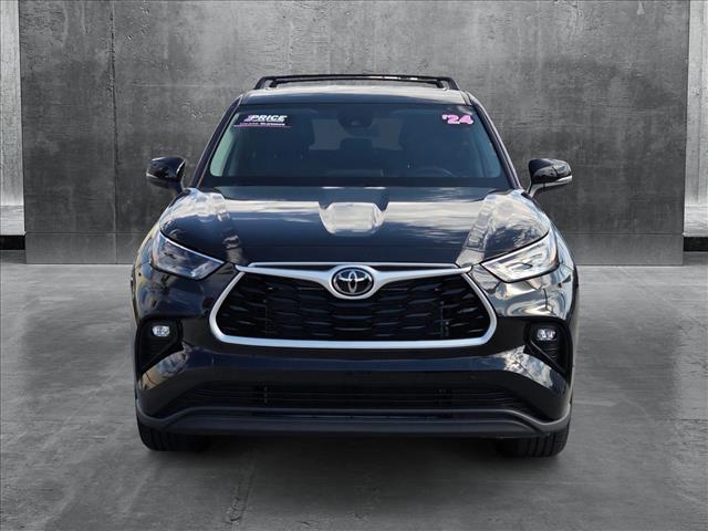 used 2024 Toyota Highlander car, priced at $40,992