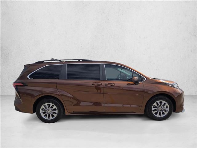 used 2022 Toyota Sienna car, priced at $37,774