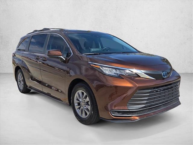 used 2022 Toyota Sienna car, priced at $37,774