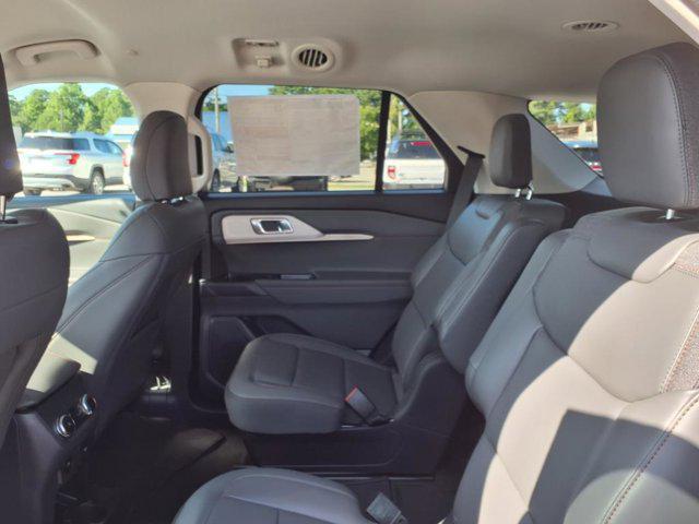 new 2025 Ford Explorer car, priced at $47,077