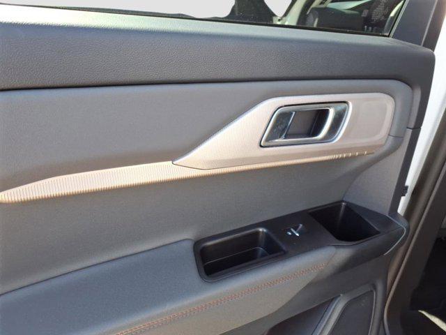 new 2025 Ford Explorer car, priced at $45,577