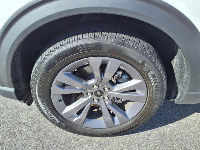 new 2025 Ford Explorer car, priced at $47,077