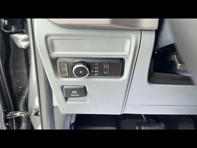 new 2024 Ford F-150 car, priced at $53,402