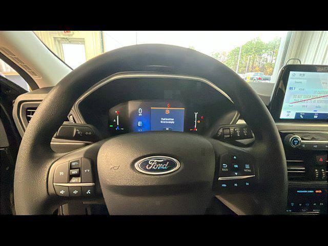 new 2025 Ford Escape car, priced at $28,069
