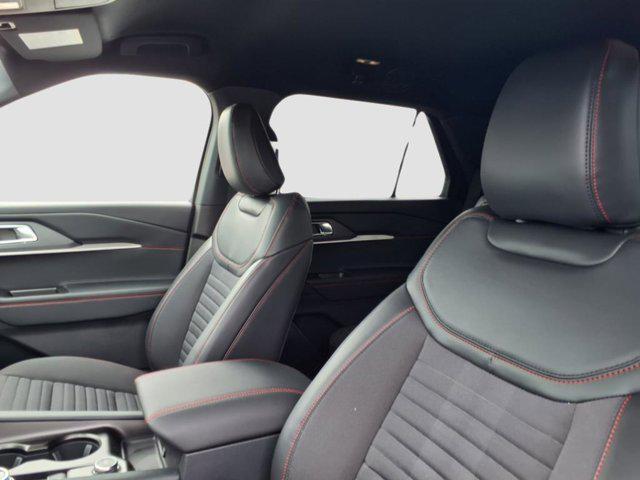 new 2025 Ford Explorer car, priced at $45,905