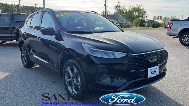 used 2023 Ford Escape car, priced at $29,900