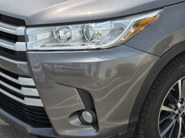 used 2019 Toyota Highlander car, priced at $23,549
