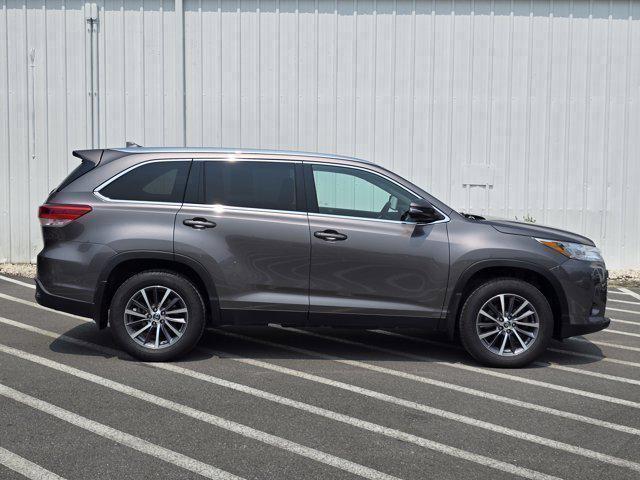 used 2019 Toyota Highlander car, priced at $23,549