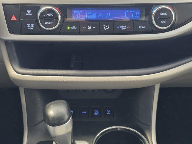 used 2019 Toyota Highlander car, priced at $23,549