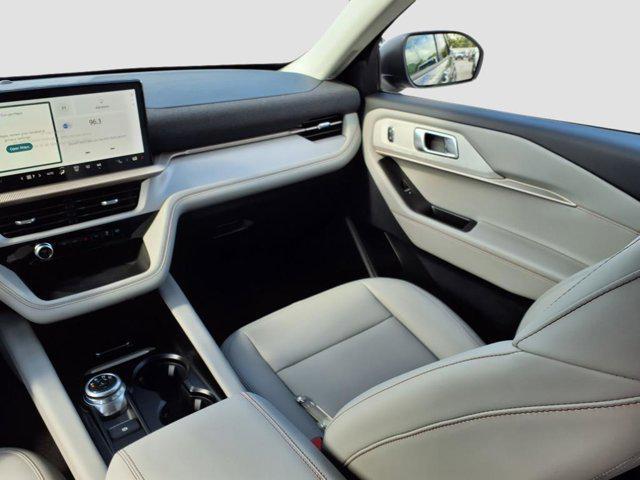 new 2025 Ford Explorer car, priced at $42,019