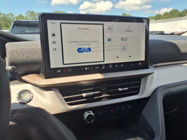 new 2025 Ford Explorer car, priced at $40,257