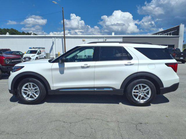 new 2025 Ford Explorer car, priced at $40,257