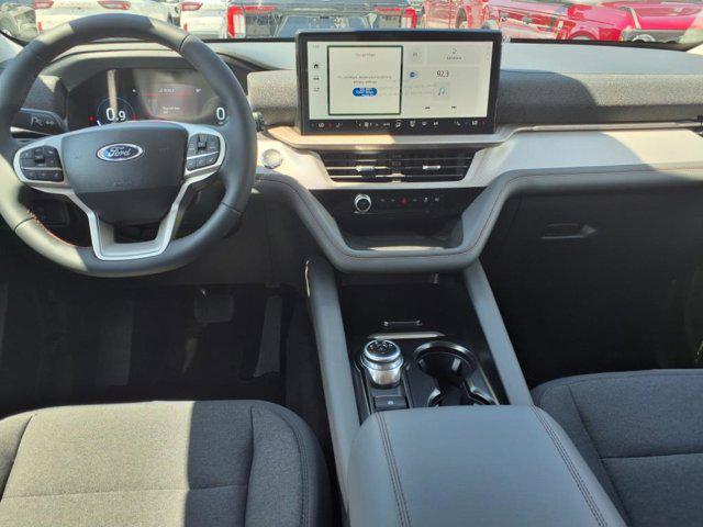 new 2025 Ford Explorer car, priced at $40,257