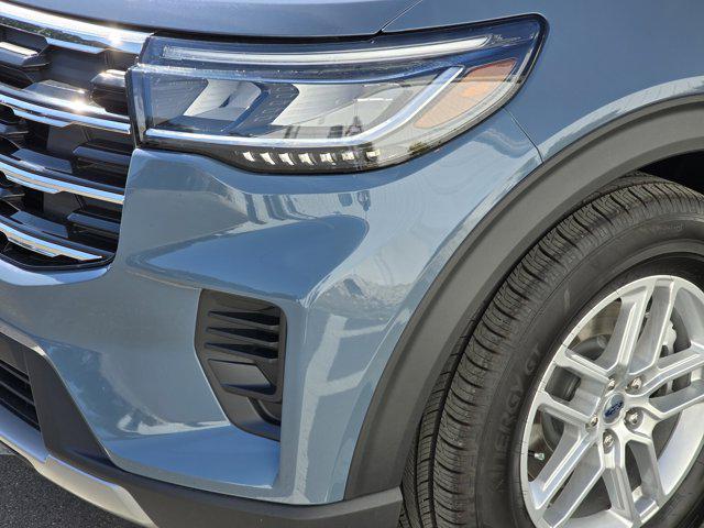 new 2025 Ford Explorer car, priced at $39,693