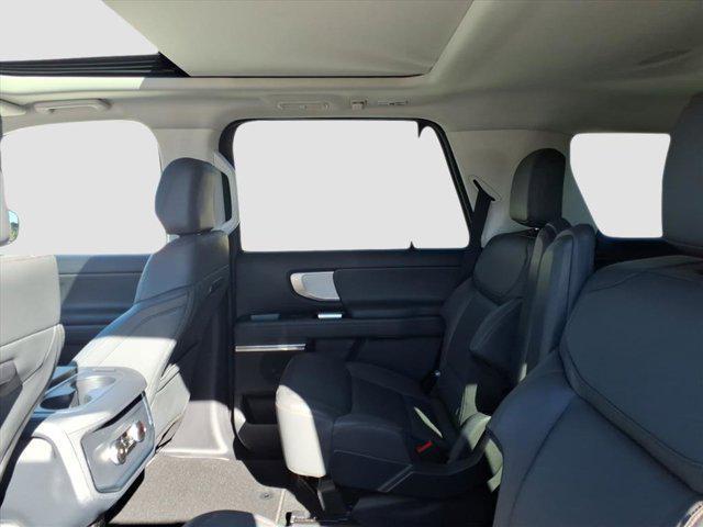 new 2025 Ford Expedition car, priced at $69,615