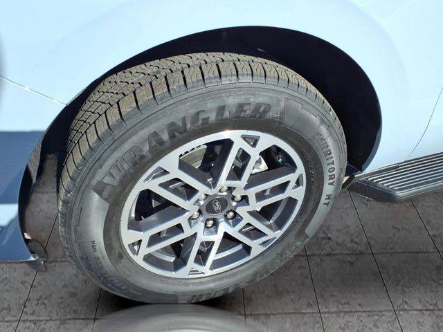 new 2025 Ford Expedition car, priced at $69,615