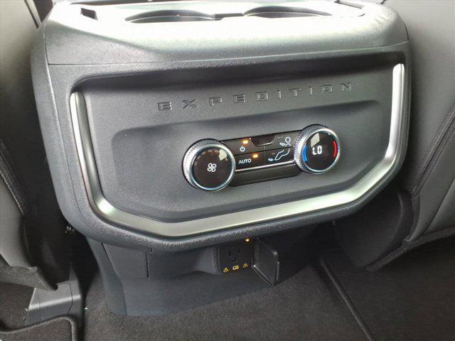 new 2025 Ford Expedition Max car, priced at $72,345