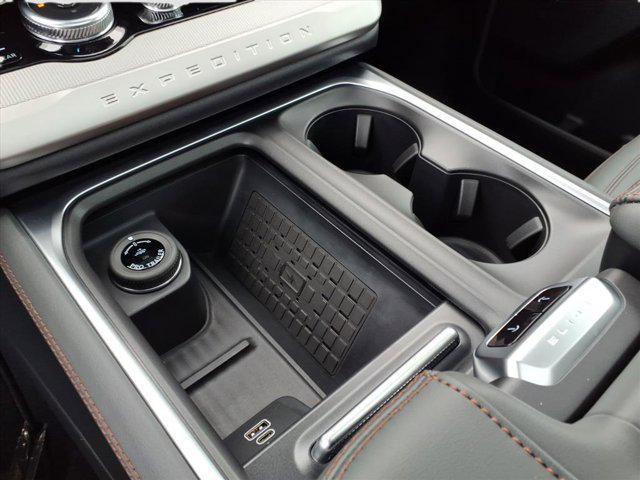 new 2025 Ford Expedition Max car, priced at $72,345