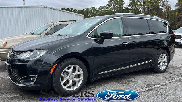 used 2017 Chrysler Pacifica car, priced at $11,985