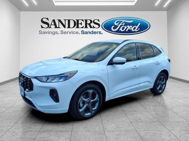 used 2023 Ford Escape car, priced at $30,788