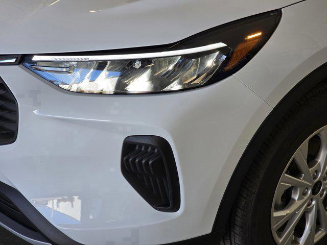 new 2025 Ford Escape car, priced at $28,068