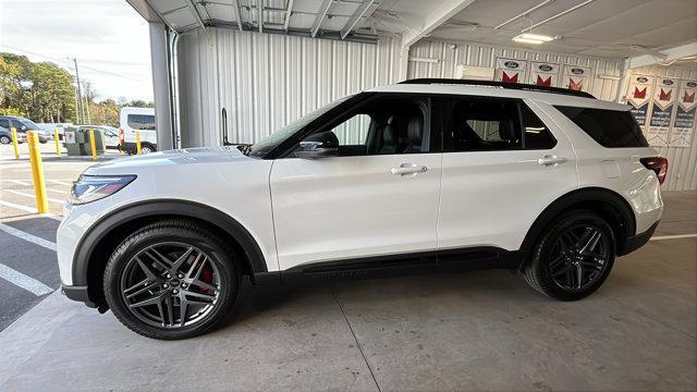 new 2025 Ford Explorer car, priced at $61,590