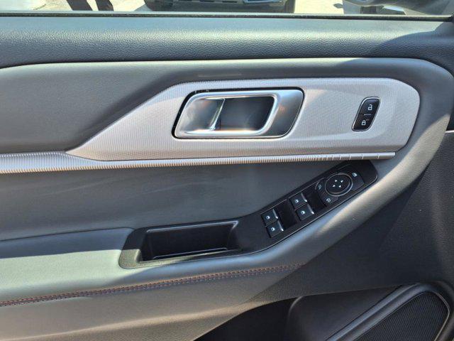 new 2025 Ford Explorer car, priced at $42,074