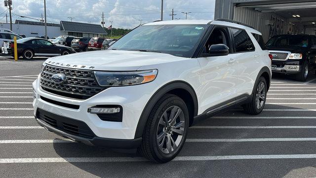 new 2024 Ford Explorer car, priced at $45,908