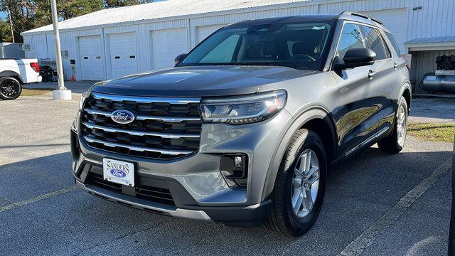 new 2025 Ford Explorer car, priced at $42,992